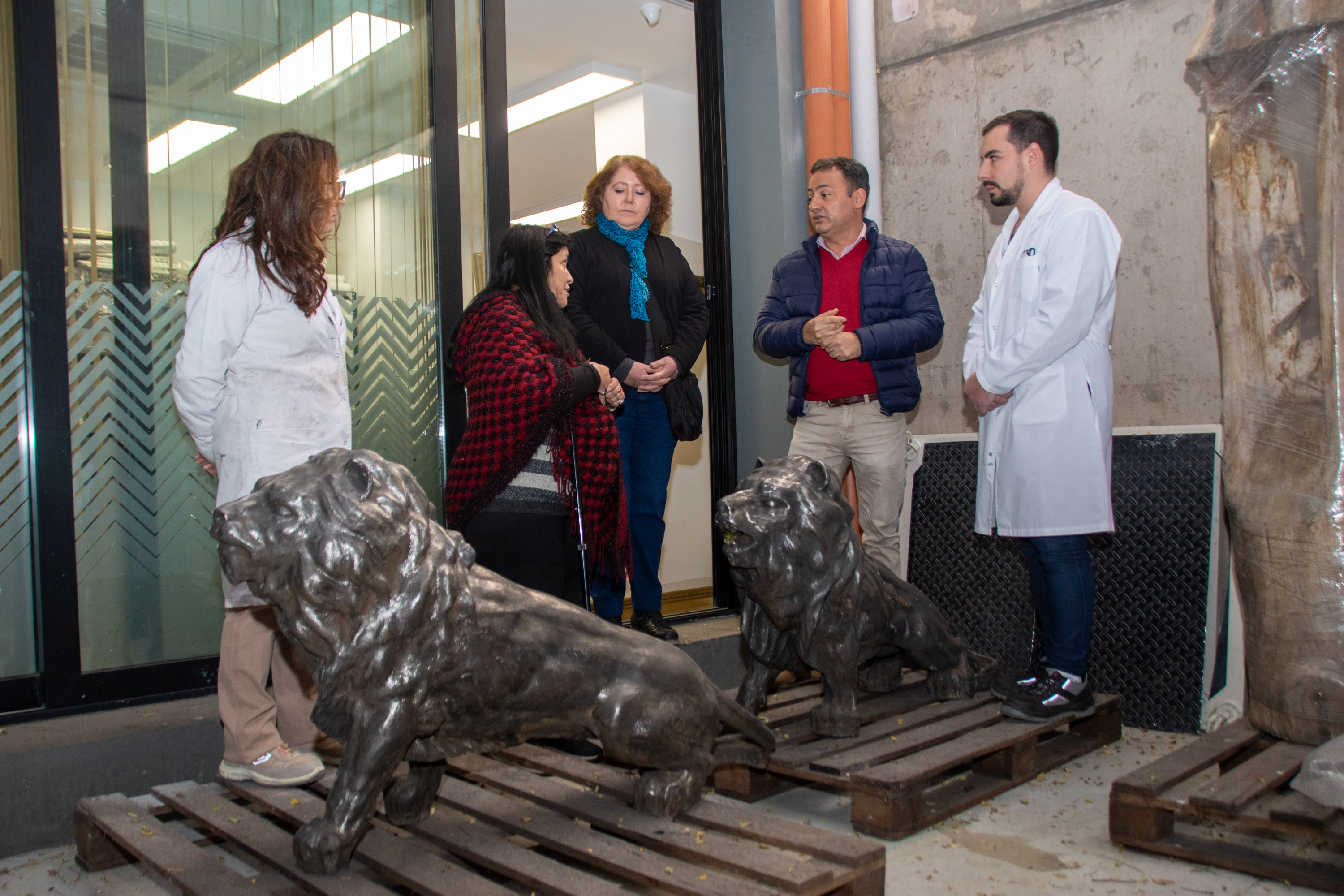 La Ciudad trabaja en la puesta en valor de los leones del paseo Daniel  Ramos Correas – Ciudad de Mendoza
