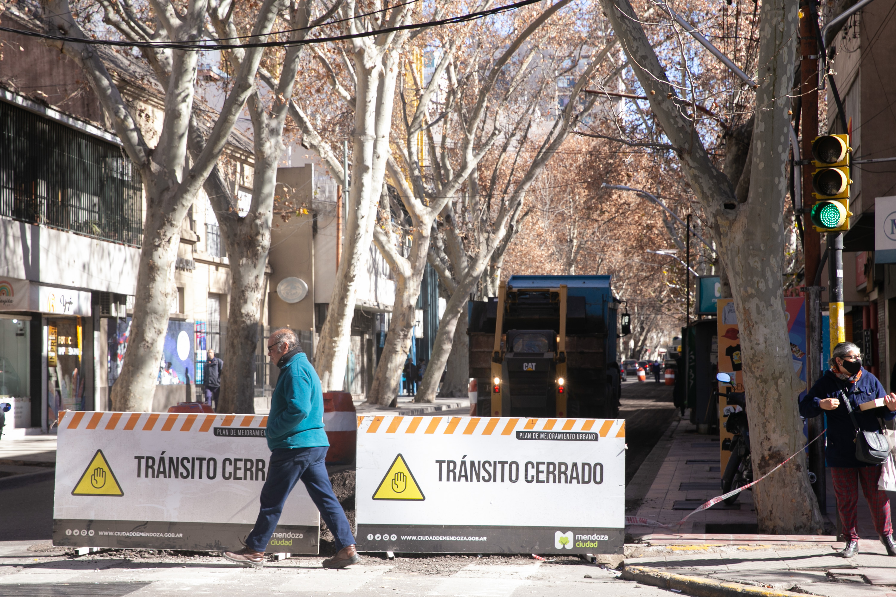 Mendoza continúa las obras en calles céntricas enmarcadas en el Plan de Mejoramiento Urbano