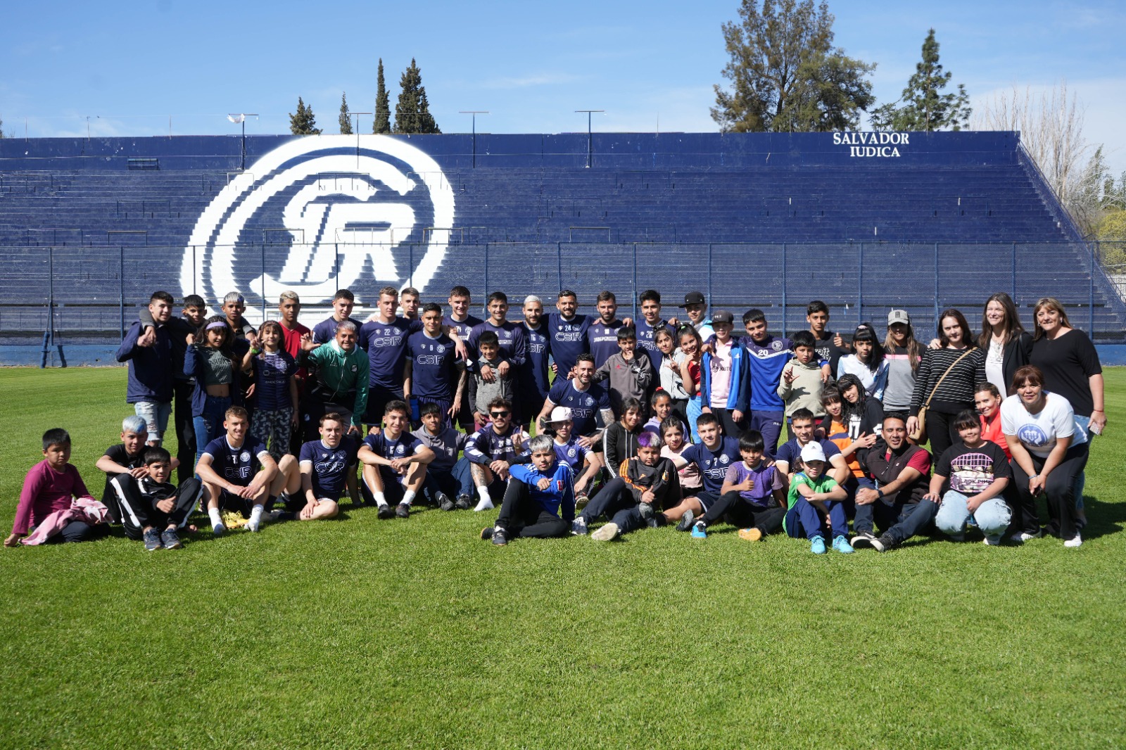 Práctica de Independiente Rivadavia escuela deportiva Ciudad