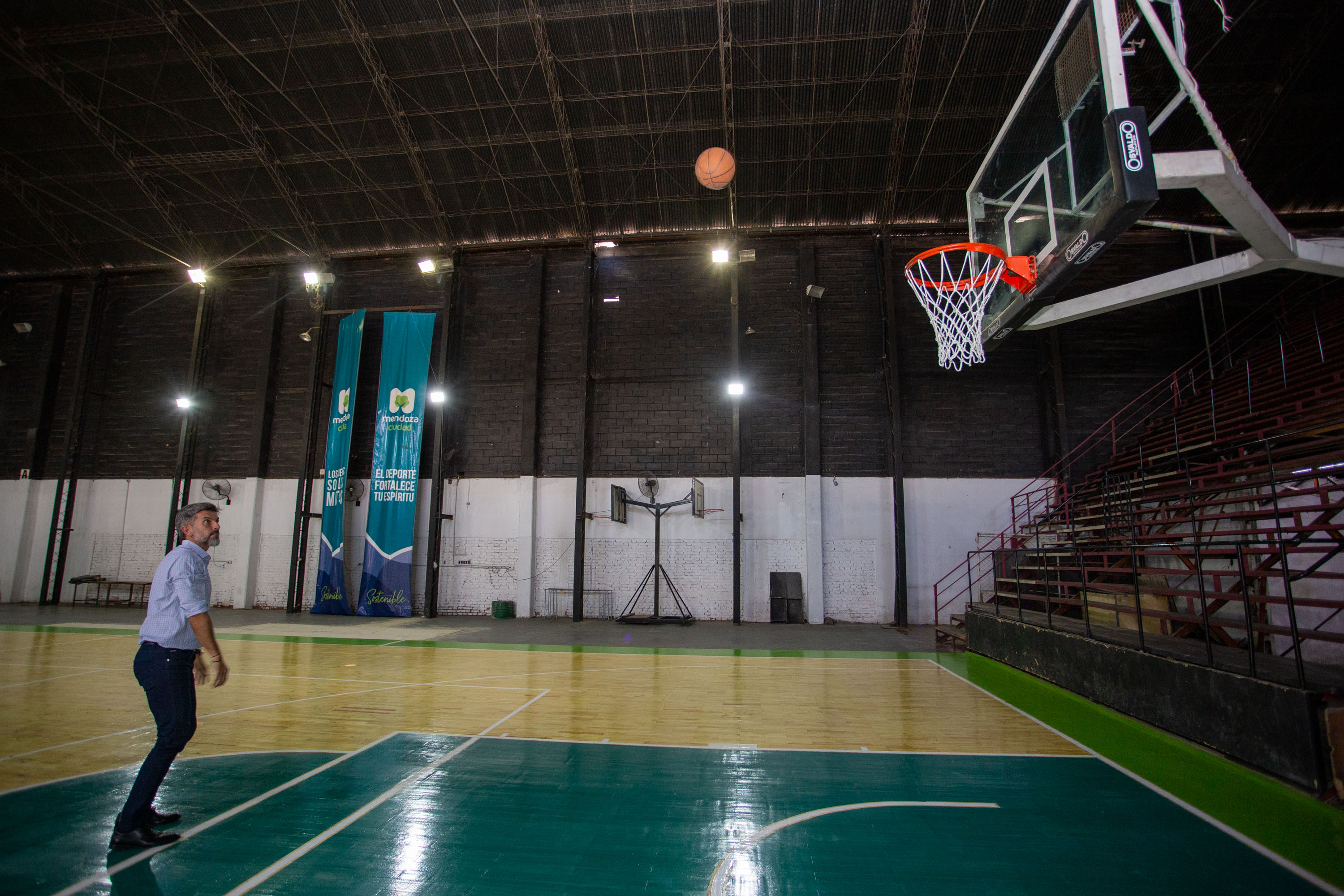 Cancha de básquet Ciudad Mendoza 2