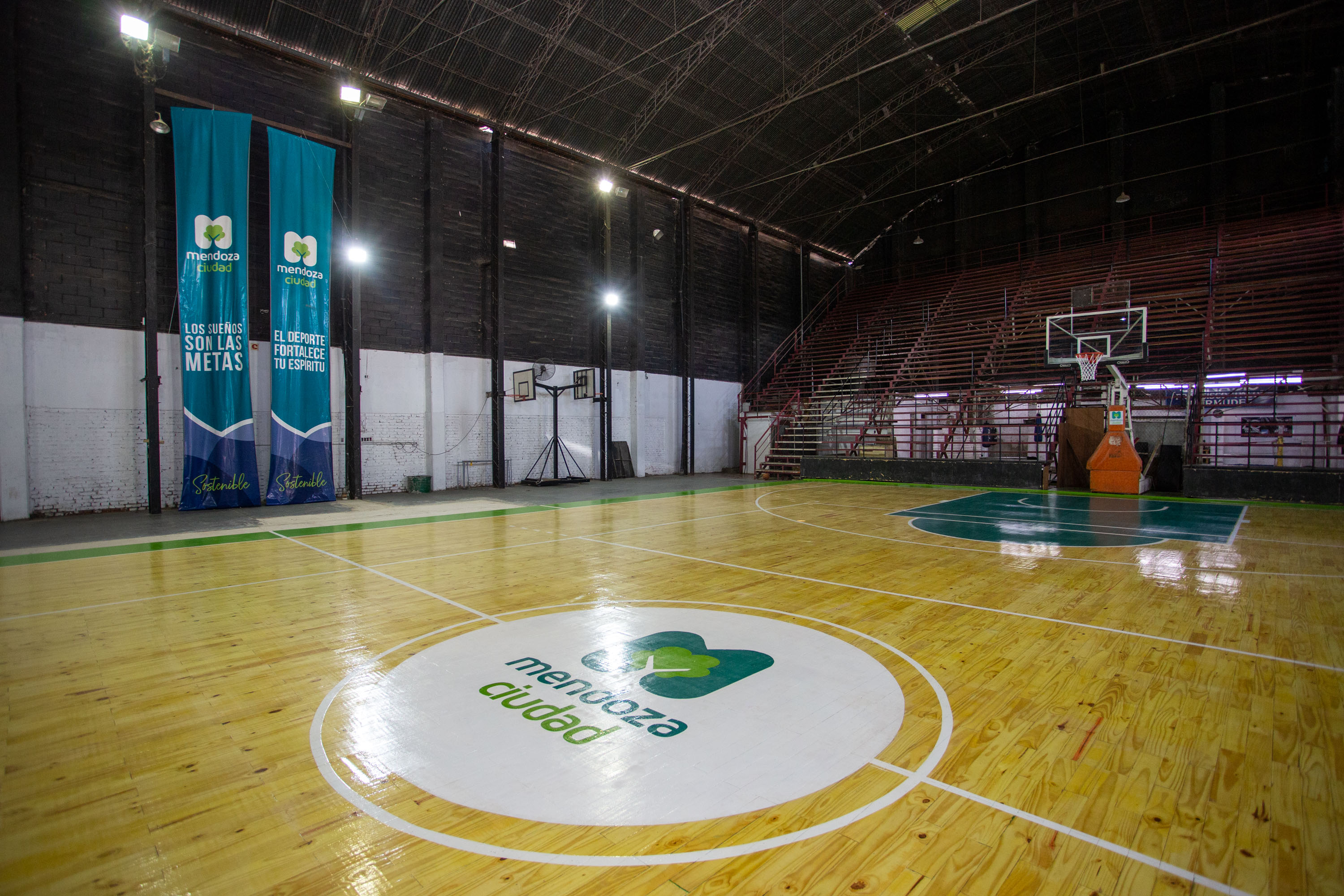 Cancha de básquet Ciudad Mendoza 5