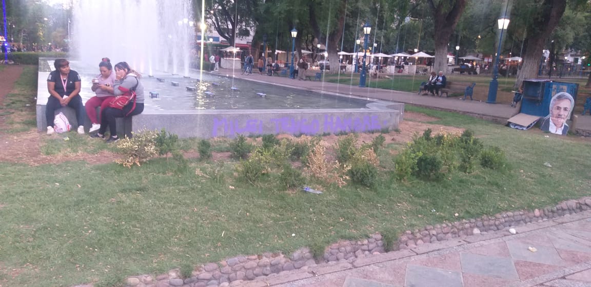 Vandalización plaza Independencia Ciudad Mendoza 6